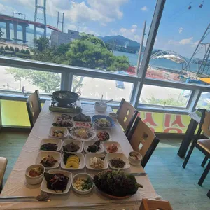 바닷가횟집 사진