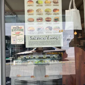 AVEK CHERI 리뷰 사진