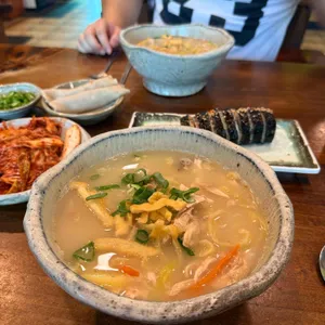 원항아리칼국수보쌈 사진