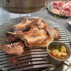흑돈퍼주는집 대표 사진