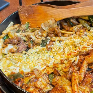 유가네닭갈비 사진