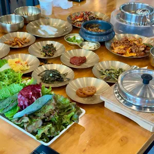 산아래 우렁쌈정식 사진