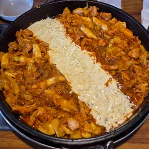 고수닭갈비 사진