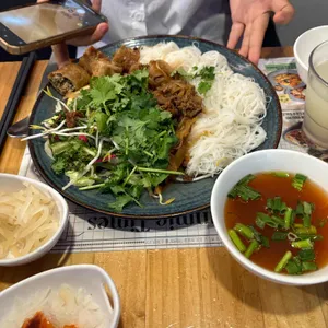 르 번미 사진