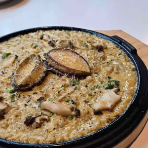 모트 사진