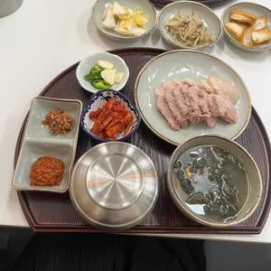 윤찬식당 대표 사진