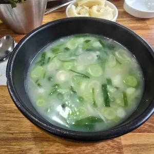 합천돼지국밥 돈다리탕 사진 2