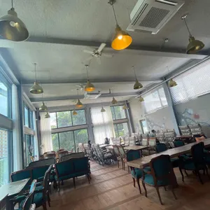 바까날레 대표 사진