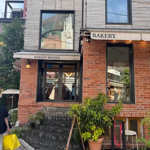 베이커스트 브라운 사진 1