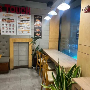 맘스터치 사진