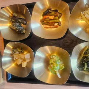 한옥마당 사진