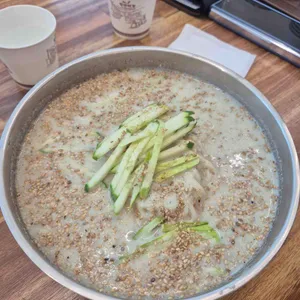 정탁구홍두깨손칼국수 사진