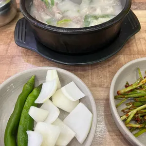 엉순이순대국 사진