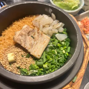 솔밭솥밥 사진 1