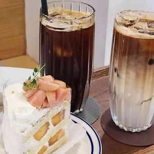 데네브 사진