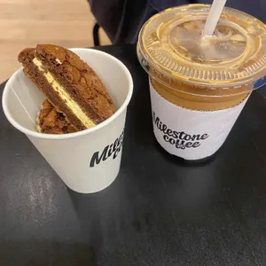 마일스톤 커피 사진