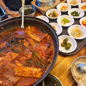 갈치밥상 사진