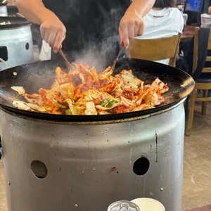 가평솥뚜껑만난닭 사진
