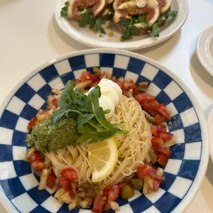 엔에이일공일 대표 사진