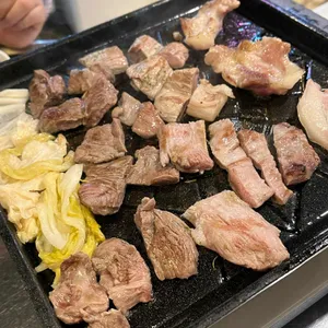 꾸이꾸이멱살 사진