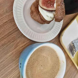 부엔 사진
