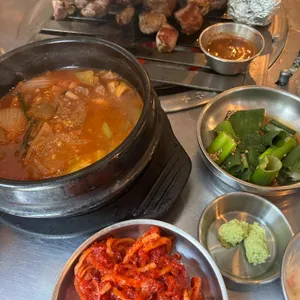 두툼 사진