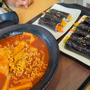 청춘꼬마김밥 사진