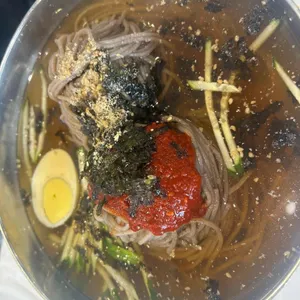 고씨네동해막국수 사진 1