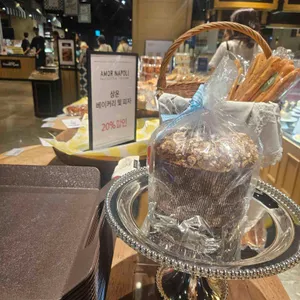 아모르나폴리 대표 사진