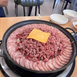 빅쭌부대찌개 대표 사진