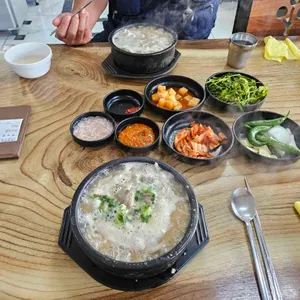 마천돼지국밥 사진 2