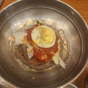 육쌈냉면 사진