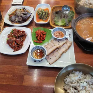 보리밥한상 대표 사진