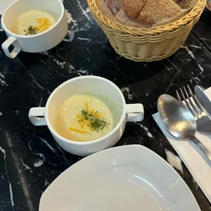 라븐 사진
