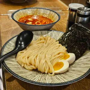 멘즈키 사진