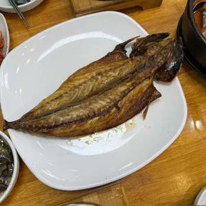 어촌 생선구이 코다리 굴밥 사진