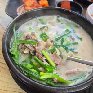 청년순대국 대표 사진