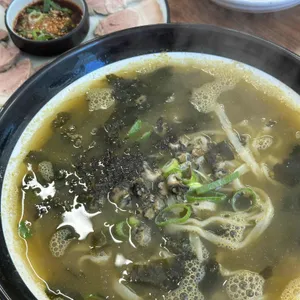 웅이네 보말칼국수 사진 1