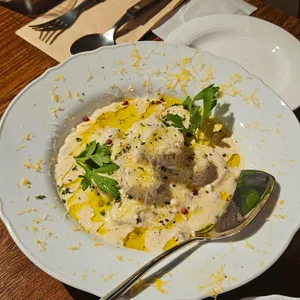 떼르세로 코스테스 사진