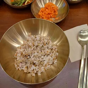 사월에보리밥과쭈꾸미 사진