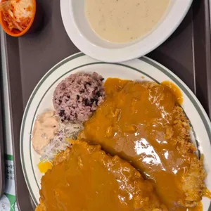 엠브로돈까스 대표 사진