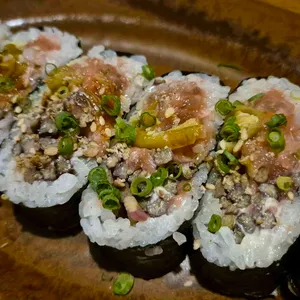 바즈 사진