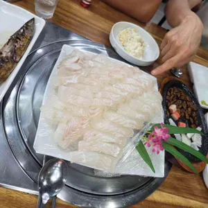 탐나종합어시장 사진