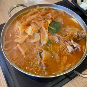 뼈큰감자탕 사진