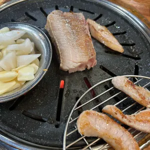 뒷고기 두돈 사진