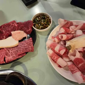 꾸석지돌판한우 대표 사진