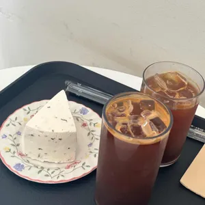 발루토 피비 대표 사진