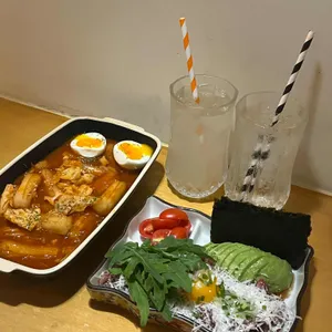 쵸로쵸로 대표 사진