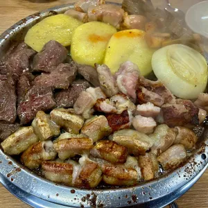 원조황소곱창구이 사진 1