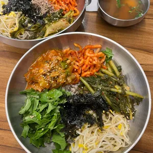 석촌 칼국수 보리밥 본점 대표 사진